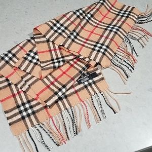 Burberry Scarf 100% Cashmere